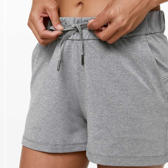 Lululemon On The Fly Short *2.5"🔥
Heathered Slate - Picture 3 of 8